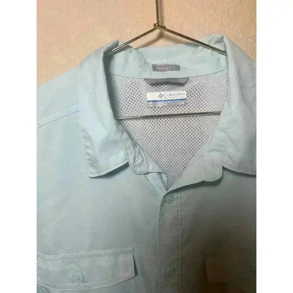 Columbia mesh lined vented fishing shirt size large in excellent condition - Picture 3 of 3
